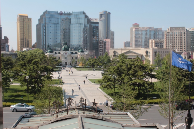 View from the second floor cafe out onto Zhongshan Square. 